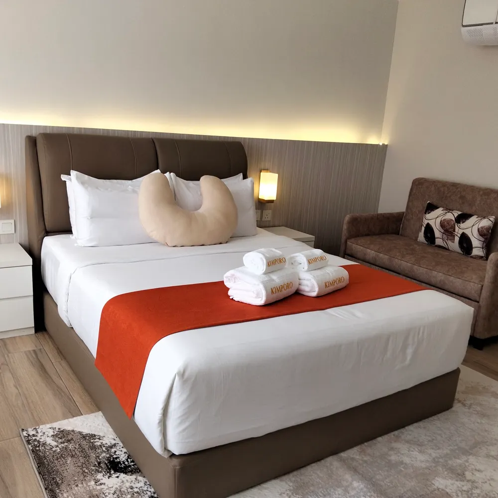 Star Plus Suites
